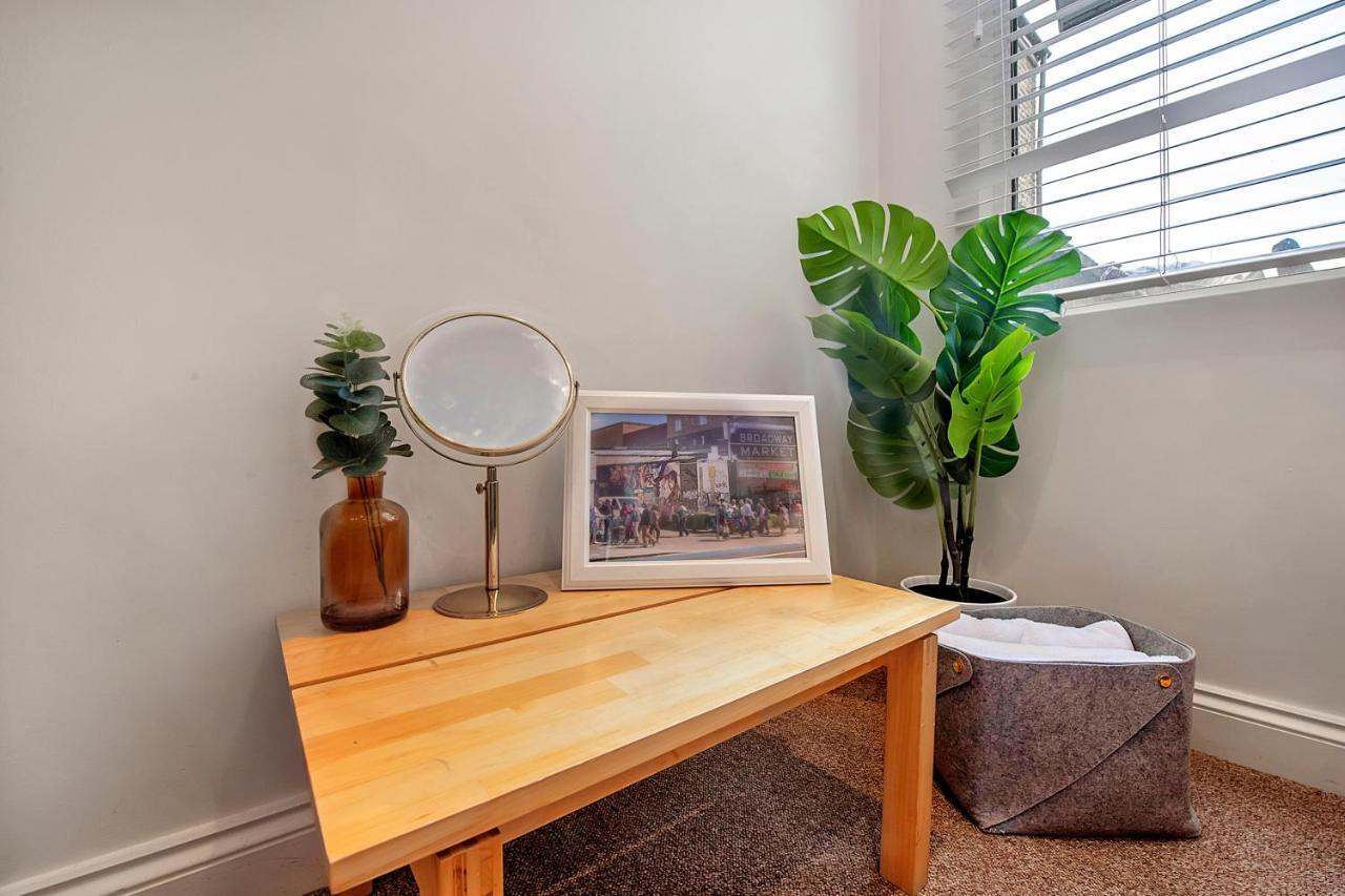 Finding My Palace Guest House In Tooting ميتشام المظهر الخارجي الصورة